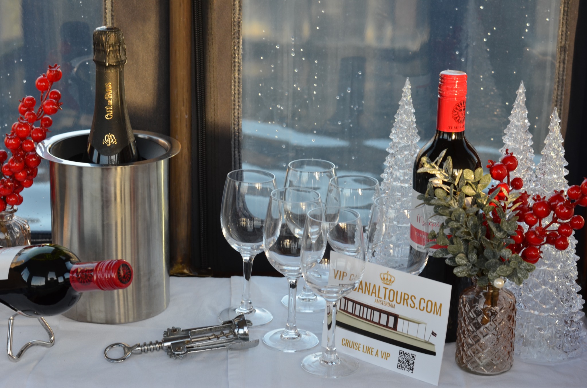 Luxury Boat Tour Amsterdam aboard historic salon boat Energie in Amsterdam